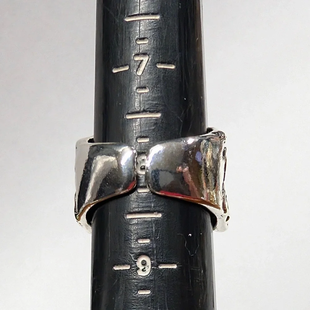 New Skull Ring Mens Womens Size 8 Silver Tone Red‎ Rhinestone Eyes Gothic Biker
